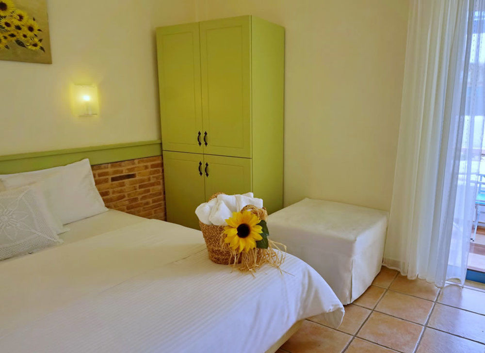 Saronis Hotel Agistri - Adults Only Skála 外观 照片